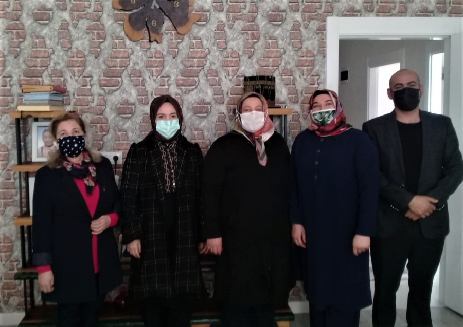 Aksaray Valisi Hamza Aydoğdu’nun eşi Emine Aydoğdu koruyucu ailelere ziyarette bulundu