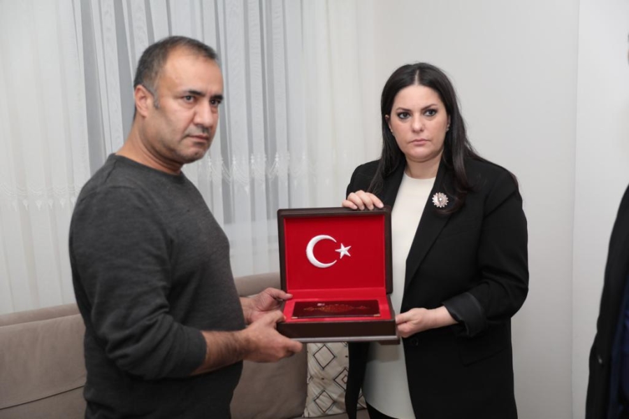 AK Parti Genel Başkan Yardımcısı Jülide Sarıeroğlu