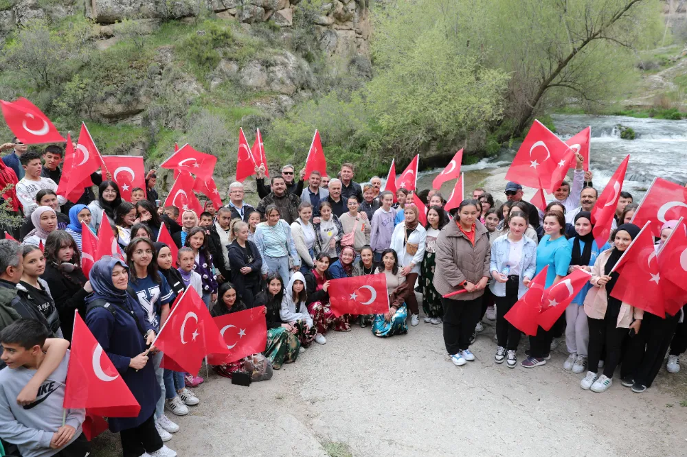 Turizm Haftası etkinlikleri kapsamında Kapadokya’nın girişinde dünyaca ünlü Ihlara Vadisi