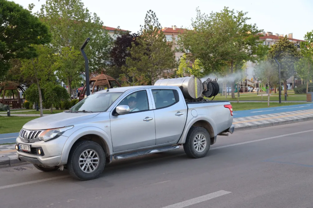 AKSARAY BELEDİYESİ HAŞERE VE ZARARLILARA KARŞI ETKİLİ MÜCADELESİNİ SÜRDÜRÜYOR