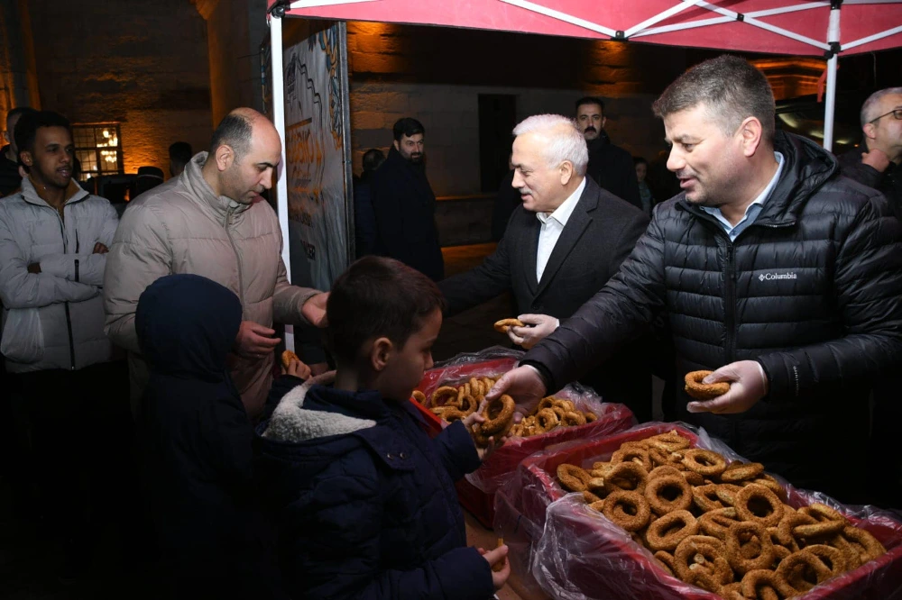 BAŞKAN DİNÇER, VALİ KUMBUZOĞLU İLE KANDİL GELENEĞİNİ BOZMADI