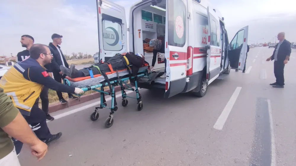 Aksaray’da Otomobil ile Bisiklet Çarpıştı: 2 Yaralı