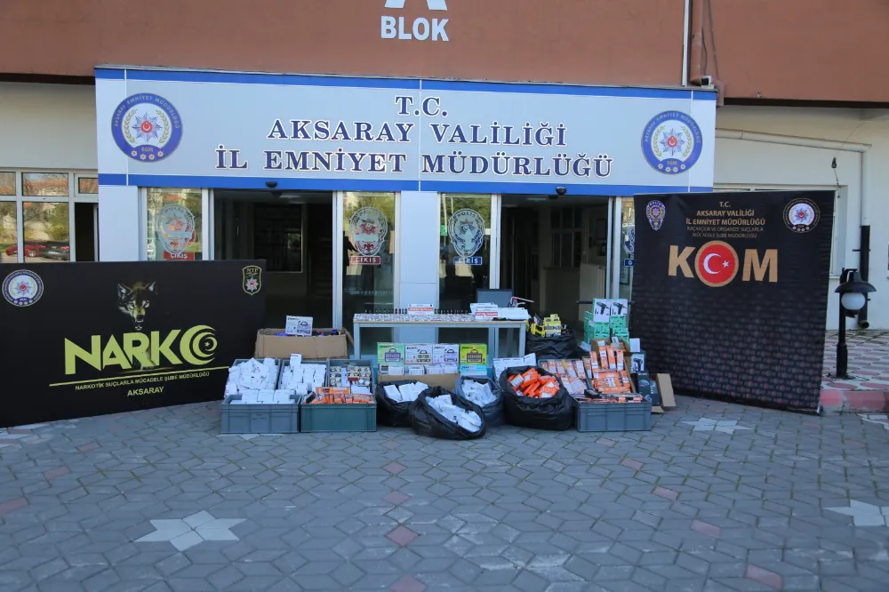 Aksaray’da Narkotik Operasyonu: Çok Sayıda Uyuşturucu ve Elektronik Malzeme Ele Geçirildi, 3 Şüpheli Tutuklandı  Aksaray Emniyet Müdürlüğü’ne