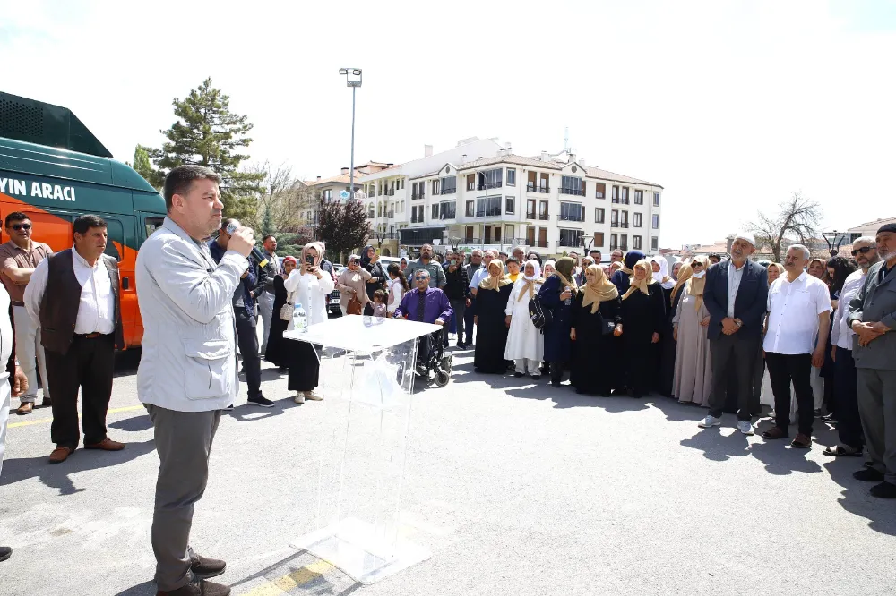 BAŞKAN DİNÇER, HACI ADAYLARINI UĞURLAMA TÖRENİNE KATILDI