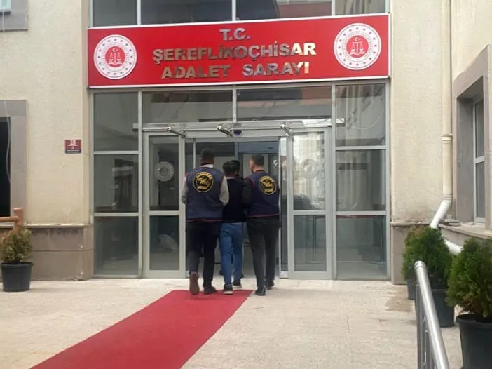 Aksaray Jandarmasından Başarılı Operasyon: 4 Yıl Hapis Cezası Bulunan Şahıs Yakalandı
