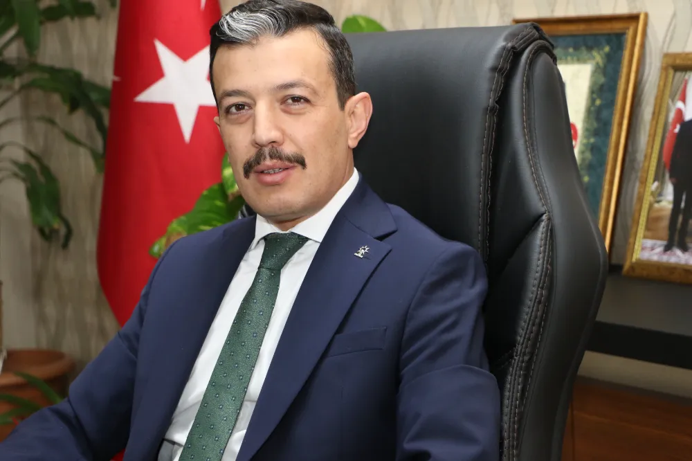AK PARTİ İL BAŞKANI HAMZA AKTÜRK’TEN ALTYAPI VURGUSU: “AKSARAY’DA YOL MEDENİYETTİR