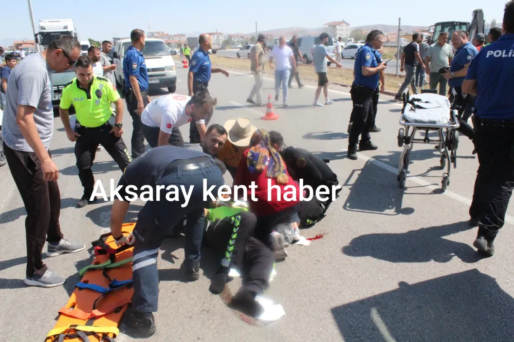 Aksaray’da Uygulama Yapan Polis Memuruna Motosiklet Çarptı: 2 Yaralı