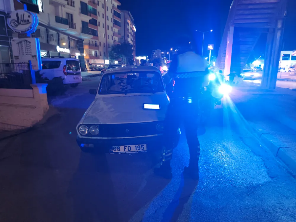 Trafik Polisi Durdurmak İstedi, Sürücü Kaçtı: Toros Marka Araç Otoparka Çekildi
