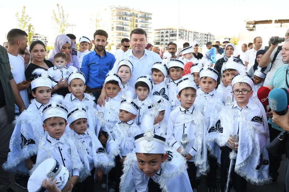 Aksaray’da 5. Geleneksel Sünnet Şöleni Coşkusu