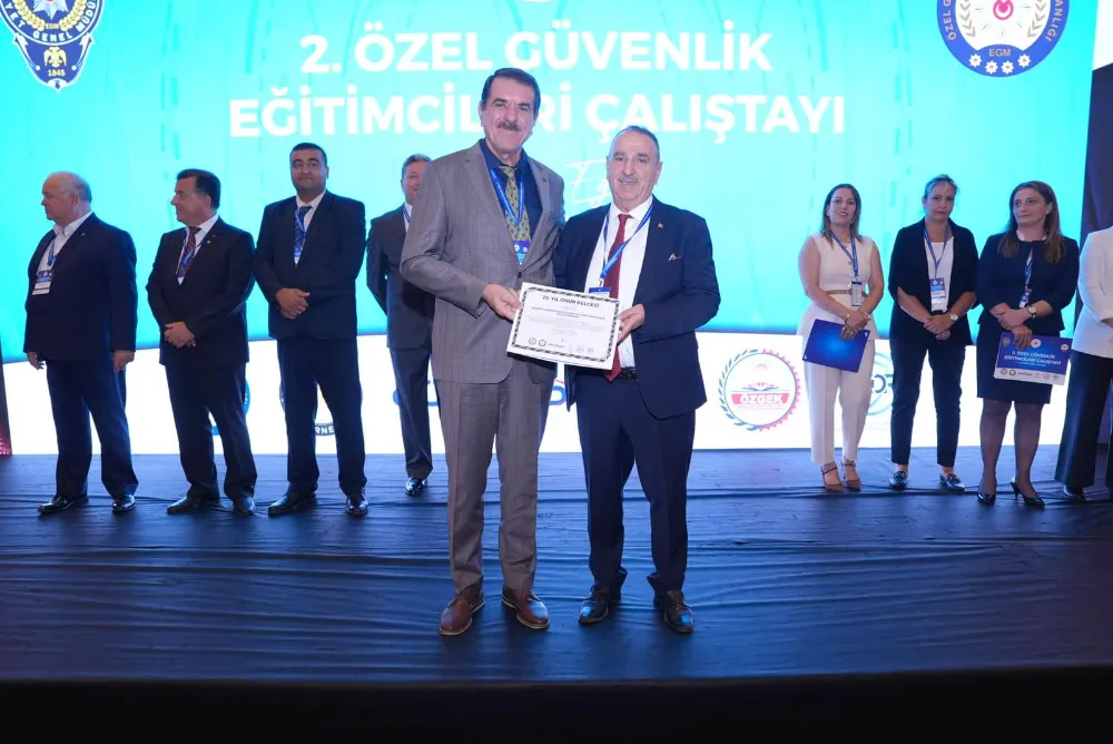 AKSARAY ANADOLU ÖZEL GÜVENLİK’E SEKTÖRÜNDEKİ 20 YILLIK BAŞARISI NEDENİYLE ONUR BELGESİ