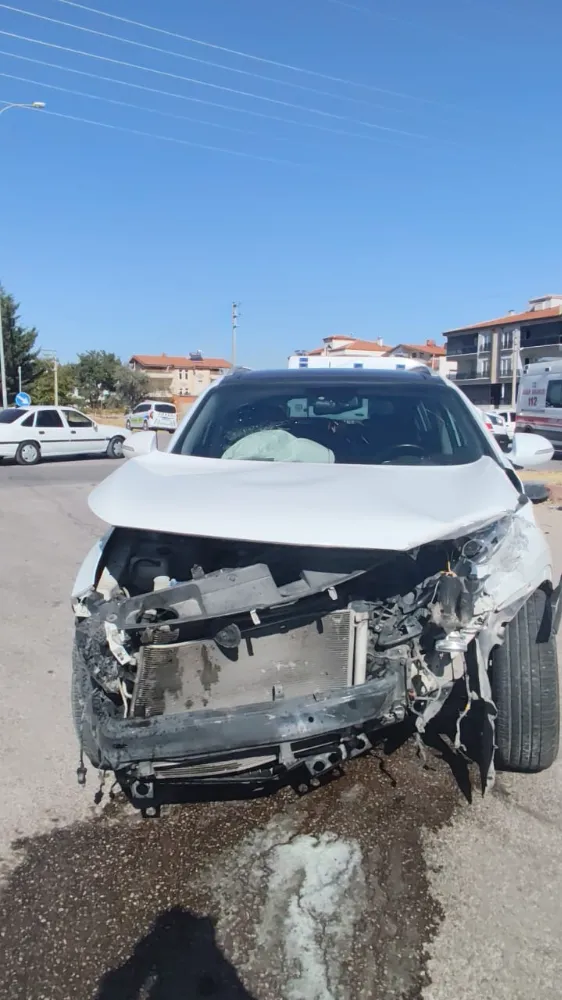 Aksaray’da Çift Taraflı Trafik Kazası: 2 Yaralı 