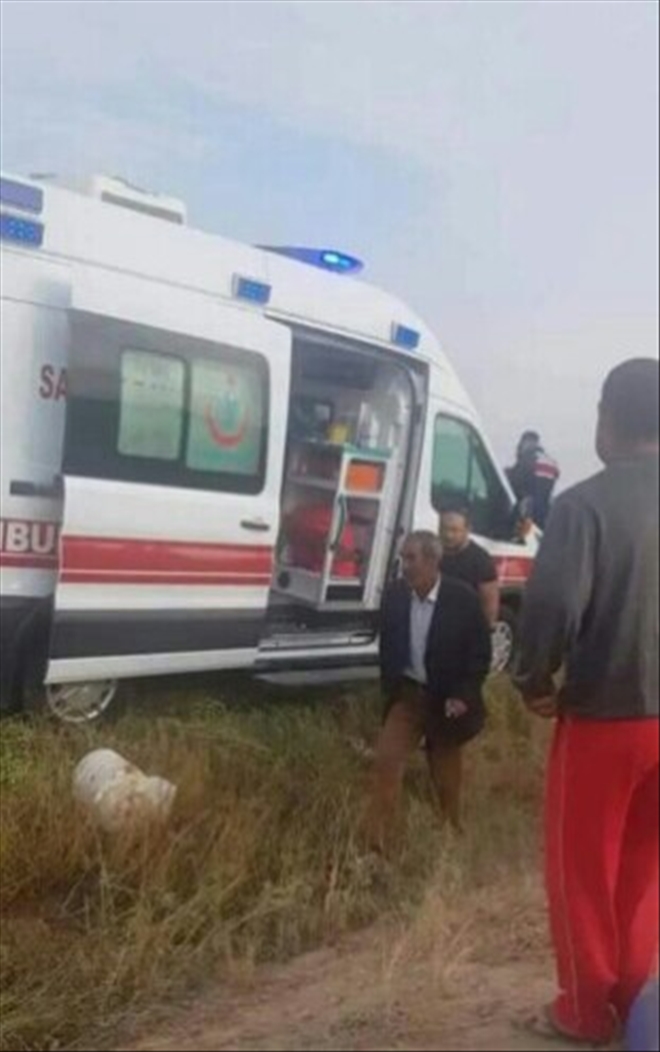 tarım işçilerini taşıyan minibüs devrildi:1´i ağır 8 yaralı