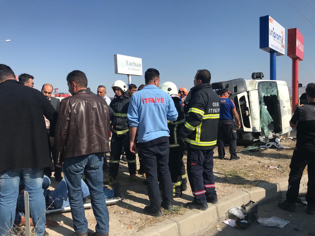 Aksaray OSB kavşagında kaza 6 yarali